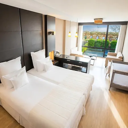 Hotell Kalyon 4*